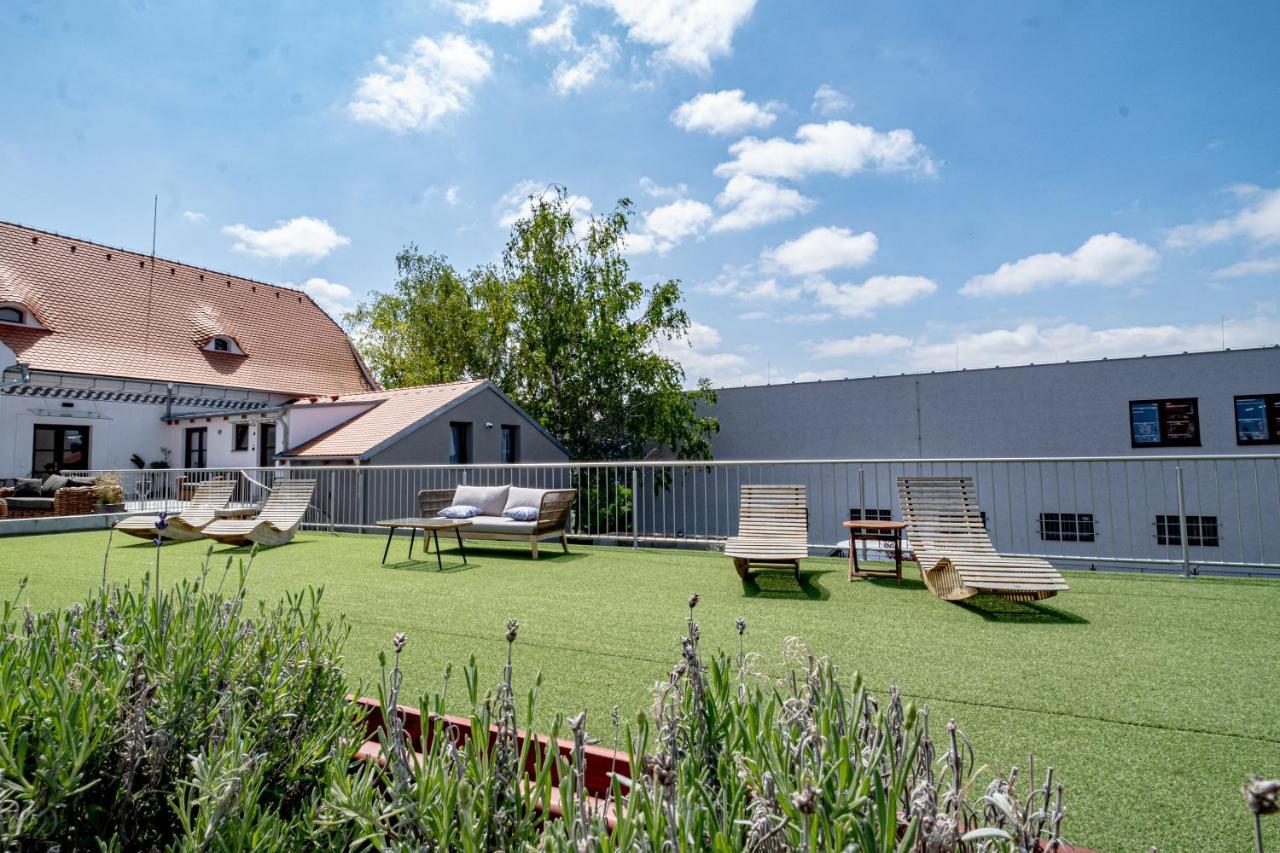 Knize Ferdinand Apartments Mikulov Dış mekan fotoğraf